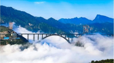 बादलों के ऊपर चलेगी ट्रेन, दुनिया के सबसे ऊँचे ब्रिज पर जल्द शुरू होगी रेल सेवा