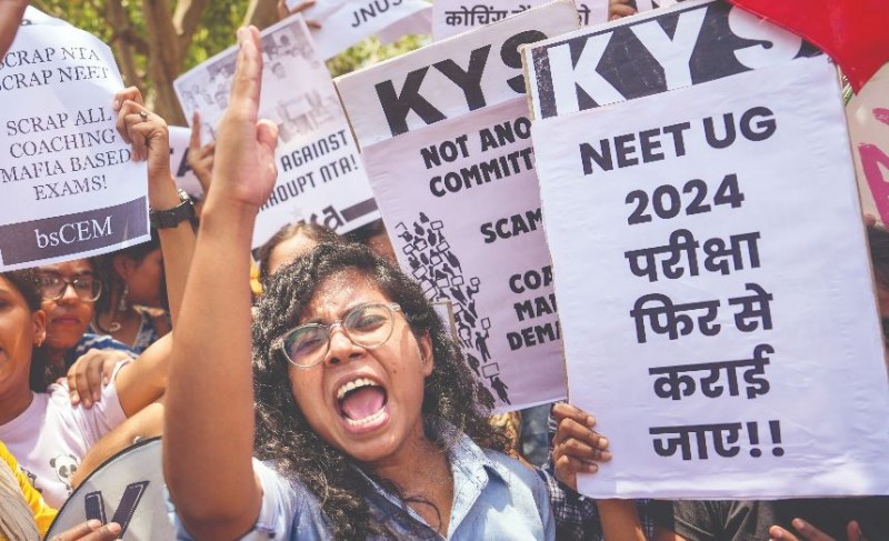 'अगर 0.001% लापरवाही भी हुई है तो..', NEET परीक्षा मामले में सुप्रीम कोर्ट की सख्त टिप्पणी