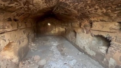 MP में खुदाई के दौरान मिला मंदिर, मिले 500 साल पुराने अवशेष