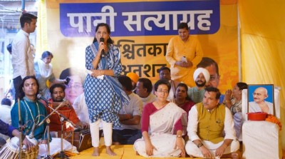 क्या केजरीवाल आतंकी हैं ? जमानत को चुनौती दिए जाने पर भड़कीं दिल्ली CM की पत्नी सुनीता