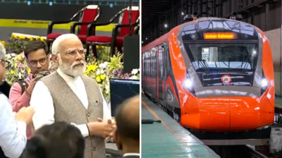 पीएम मोदी ने एक साथ 10 वंदे भारत ट्रेनों को दिखाई हरी झंडी, बोले- ये सिर्फ ट्रेलर है..