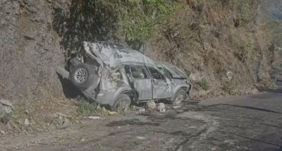 उत्तराखंड में बड़ा सड़क हादसा, कार खाई में गिरने से 5 लोगों की मौत, एक घायल