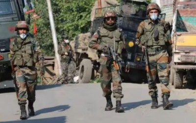 '5 आतंकी खाना मांग रहे हैं..', जम्मू कश्मीर में ग्रामीणों की सूचना से अलर्ट हुए सुरक्षाबल, घुसपैठिया जहीर खान गिरफ्तार