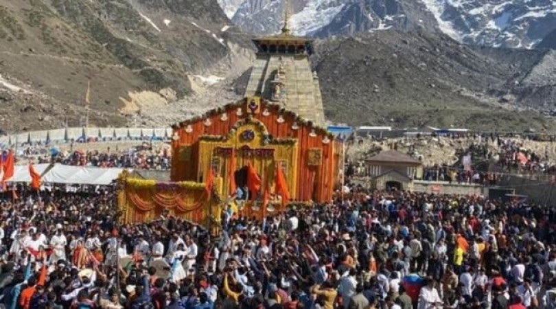 'कृपया पंजीकरण कराने के बाद ही आएं..', चार धाम तीर्थयात्रियों से प्रशासन की अपील, बढ़ रही भीड़