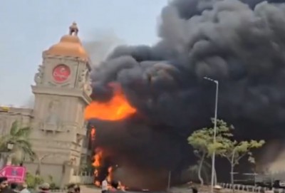 दिल्ली के अलीपुर में भड़की भीषण आग, दमकल विभाग की 13 गाड़ियां मौके पर