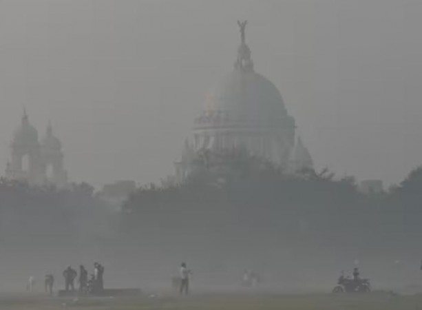 दिल्ली के बाद अब बंगाल की भी हवा हुई जहरीली ! कोलकाता में AQI 'बहुत ख़राब'
