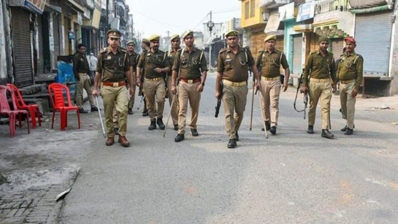 'पुलिस से हथियार छीनकर मार डालो..', मुस्लिम भीड़ को किसने उकसाया? FIR में हैरतअंग्रेज खुलासा