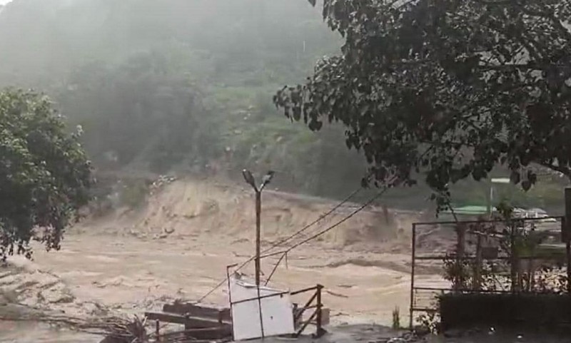 सामने आया सिक्किम में मची तबाही का दिल दहला देने वाला VIDEO