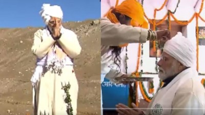 पिथौरागढ़ पहुंचे PM मोदी, पार्वती कुंड में की पूजा-अर्चना