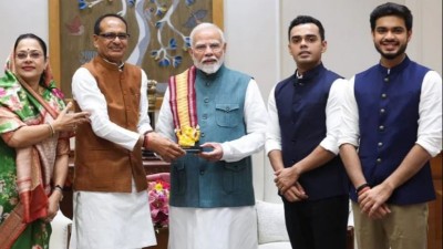 PM मोदी से मिला शिवराज सिंह चौहान का परिवार, ये है वजह