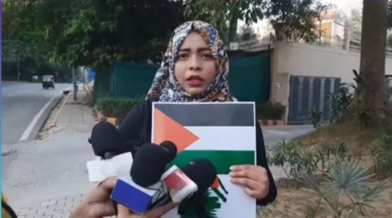 'भारतीय मुस्लिमों के लिए फिलिस्तीन की सीमा खोले सरकार..', वीज़ा मांगने पहुंची अमीना शेख, कहा- गाज़ा जाकर लड़ना चाहती हूँ..