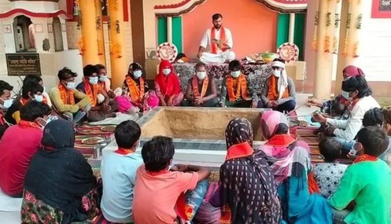 10 परिवारों के 70 मुस्लिमों ने एक साथ की घर-वापसी, पूजा-पाठ के साथ अपनाया सनातन धर्म