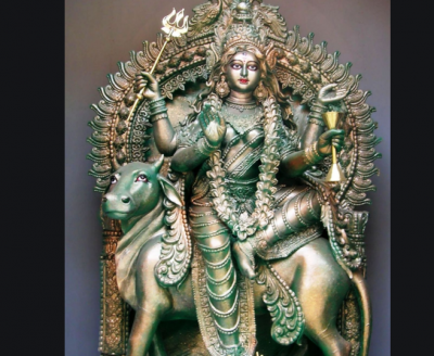 आज नवरात्र के आठवे दिन जानिए कौन हैं मां महागौरी और क्या है उनकी पूजा का महत्व