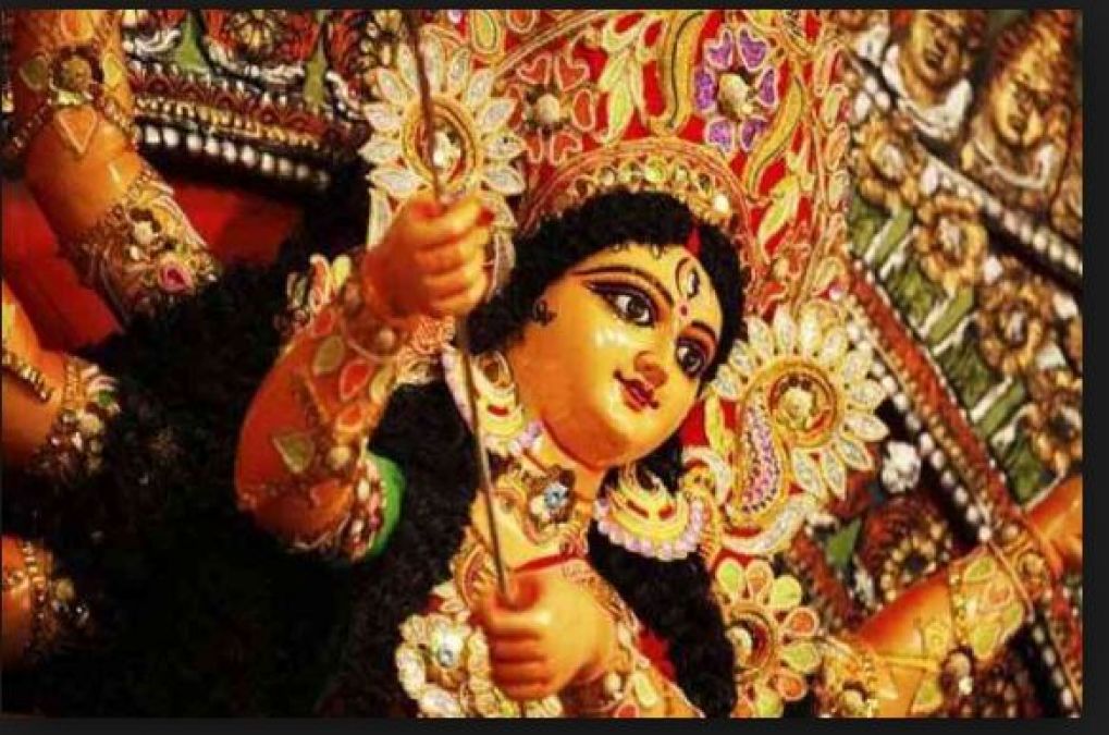 अष्टमी के दिन करें देवी दुर्गा के सरल बीज मंत्र का जाप, चढ़ाये यह भोग