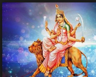 आज है नवरात्रि का छठा दिन, करें मां कात्यायनी की पूजा