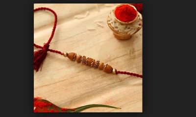 Buy this colored rakhi for your brother on this Rakshbandhan