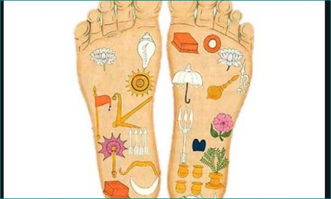 Know about these 5 signs in foot of Lord Shri Ram