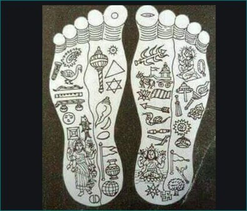 Know about these 5 signs in foot of Lord Shri Ram