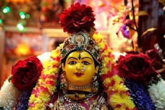 On Varlakshmi Vrat, do this puja, so every wish will be fulfilled