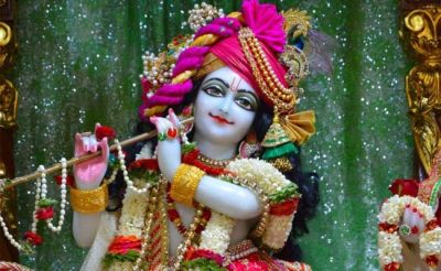 Janmashtami is being celebrated on 23rd and 24th August; worship like this to remain rich!