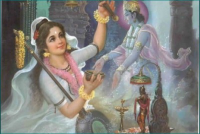 Valentine's Day Special: Know the true love story of Shri Krishna and Meera