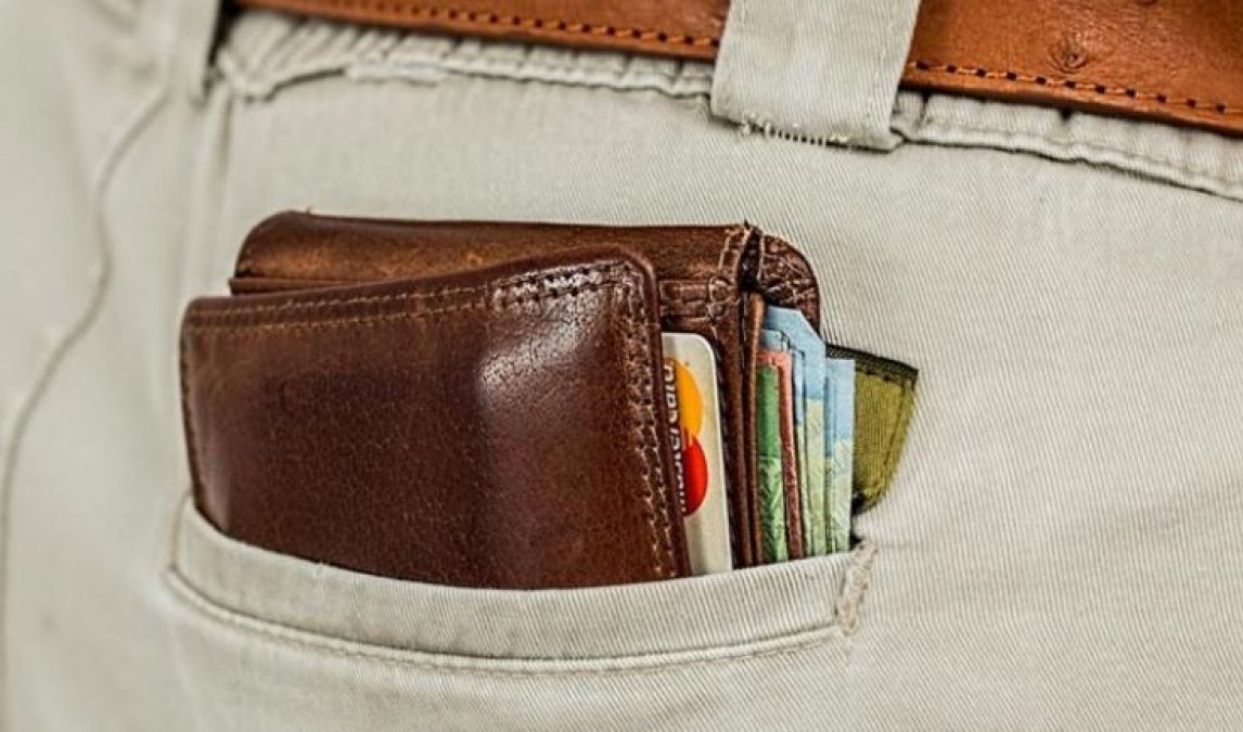 These 4 Things In The Purse May Be Harmful For You