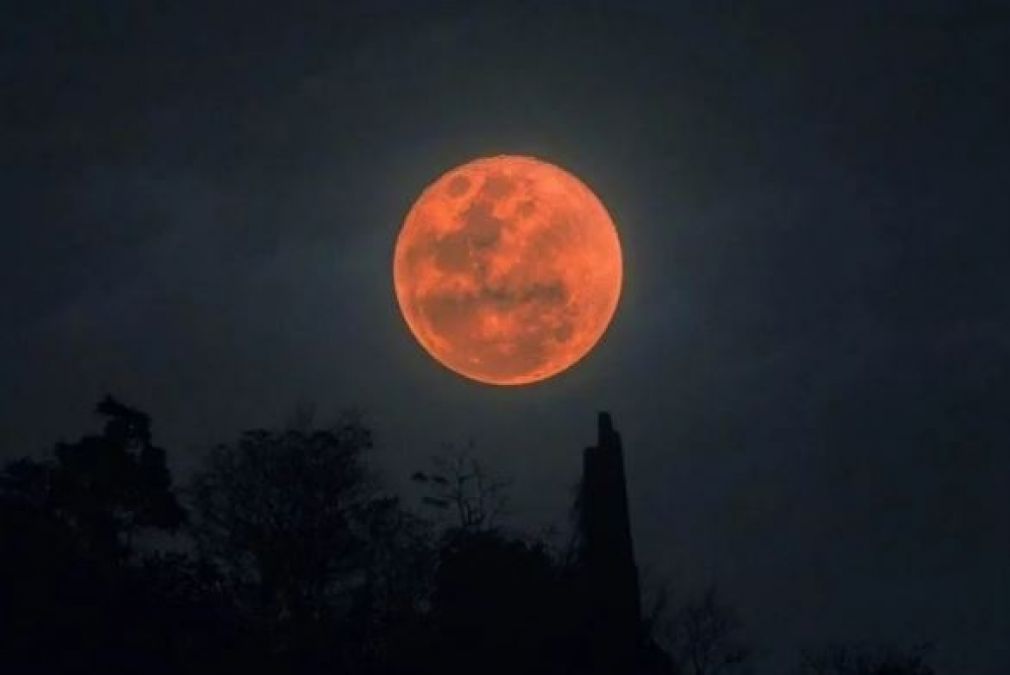 Lunar Eclipse 2019: These Signs Will Be Unlucky For These Eclipses