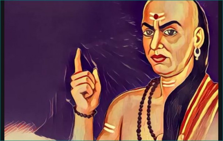According to Acharya Chanakya, Goddess Lakshmi does not bless such people
