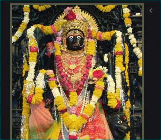 आज है गुप्त नवरात्रि का तीसरा दिन, इन 2 मंत्र से करें माता त्रिपुर सुंदरी को खुश