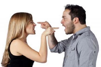 पति-पत्नि के बीच झगडे का कारण कुछ और नहीं बल्कि आप ही का पलंग है