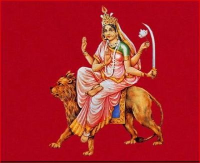 नवरात्र के 6वें दिन ऐसे करें मां कत्यायनी का पूजन और यह लगाए भोग