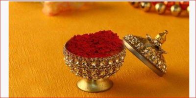 Do this small thing with vermilion before Navratri ends, will bring prosperity