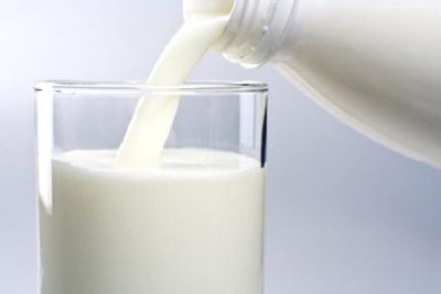 दूध आपके जीवन को धन धान्य से भर सकता है