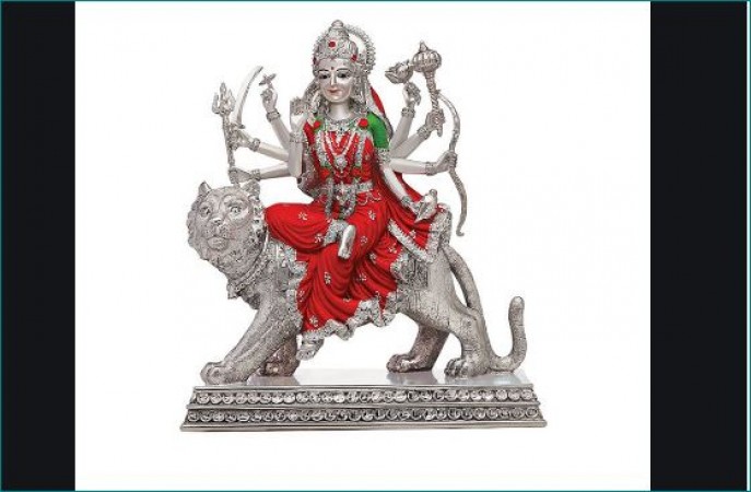 नवरात्रि में लग्न के अनुसार पढ़े दुर्गा मंत्र, हर मनोकामना होगी पूरी