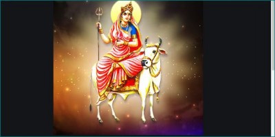नवरात्र के पहले दिन जरूर पढ़े या सुने माता शैलपुत्री की पौराणिक कथा