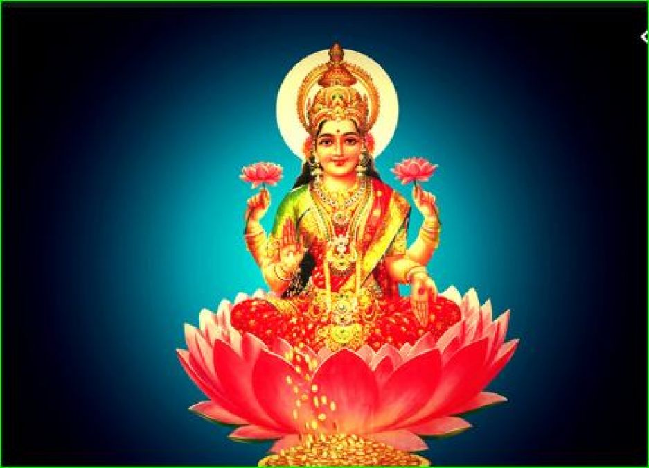 Worship Maa Lakshmi in this good Muhurat on Diwali, financial prosperity will come at home
