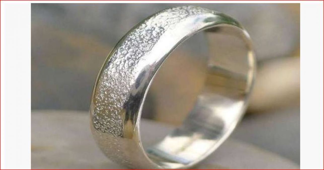To increase love in married life, wear this ring today