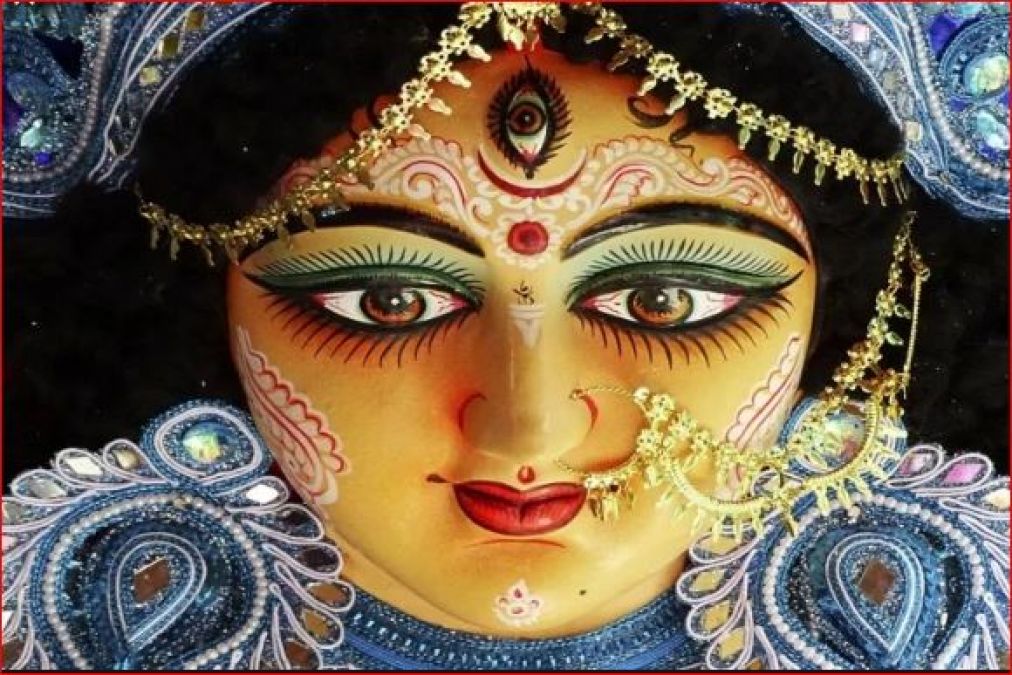 Read this 'Mantra' of every goddess 9 days in Navratri to get salvation