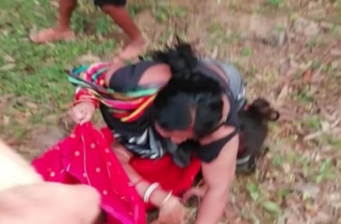 People from the in-laws' side beaten up the woman, crowd kept watching as mute spectators
