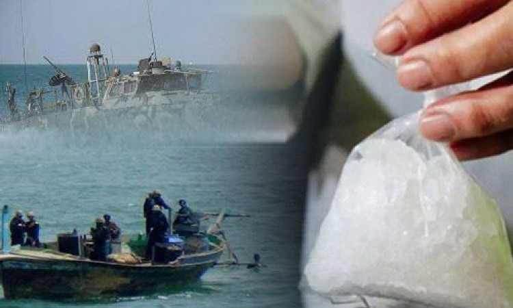Gujarat : ATS seizes Pakistani boat, arrests 8, seizes 30 kg heroin
