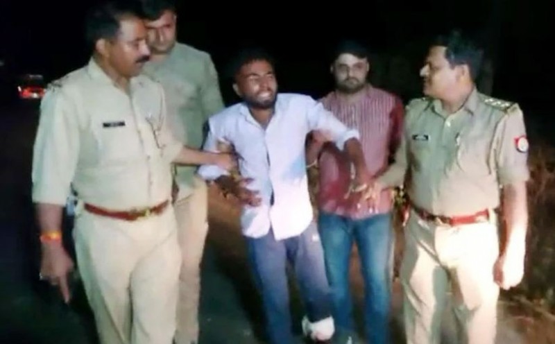 UP police in action, criminal confessed to the crime after encounter