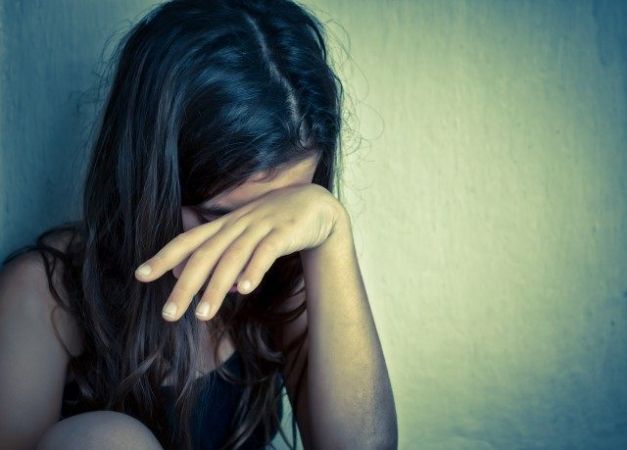 गुड़िया के बाद एक और स्कूली छात्रा हुई बलात्कार की शिकार, सडको पर उतरे लोग