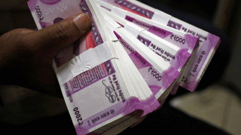 More than 30 lakh cash recovered from bus passenger, police will investigation