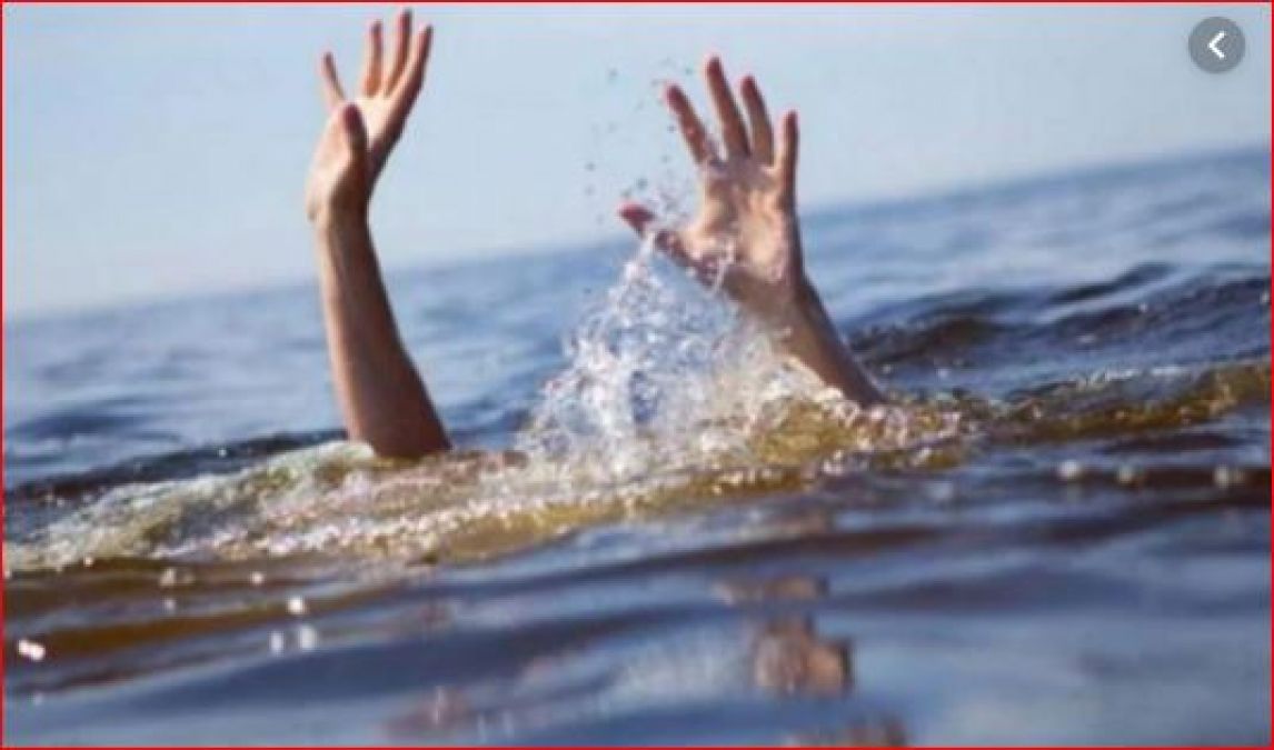 Mother and daughter who went to bathe in Ganges drowned