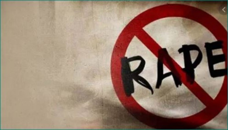 जब मेनका RAPE पर विवादास्पद बयान दे रही थी, उसी बीच बलात्कार पीड़िता ने तड़प-तड़पकर दम तोडा