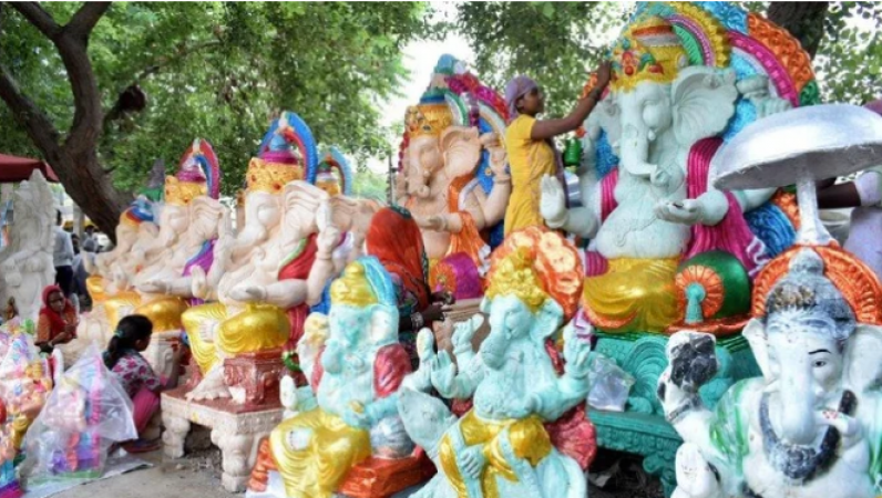Miscreants vandalise Ganesh idols, police engaged in investigation
