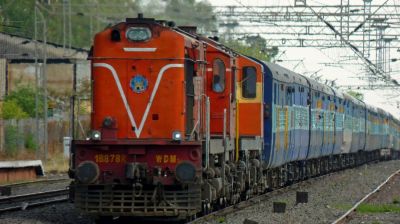 भारतीय रेल बना चोरों का अड्डा