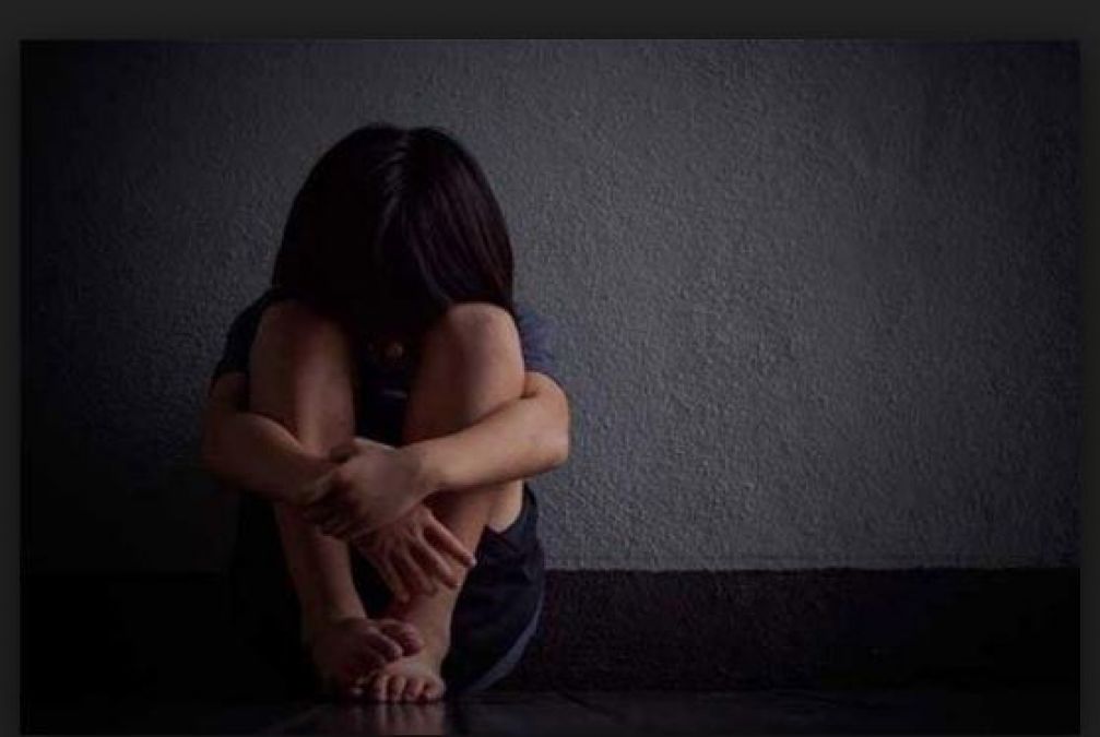 'Nana' sold his minor grand daughter for money, held hostage and youth raped her, case registered