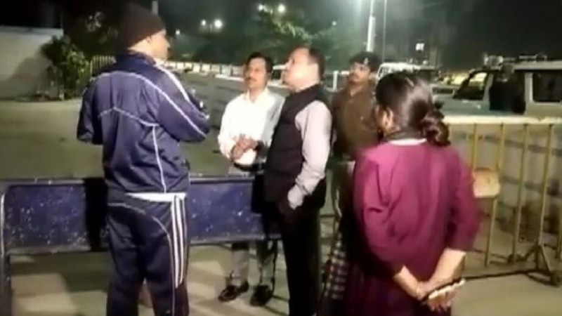 Girl refuses proposal on propose day, angry lover did this...