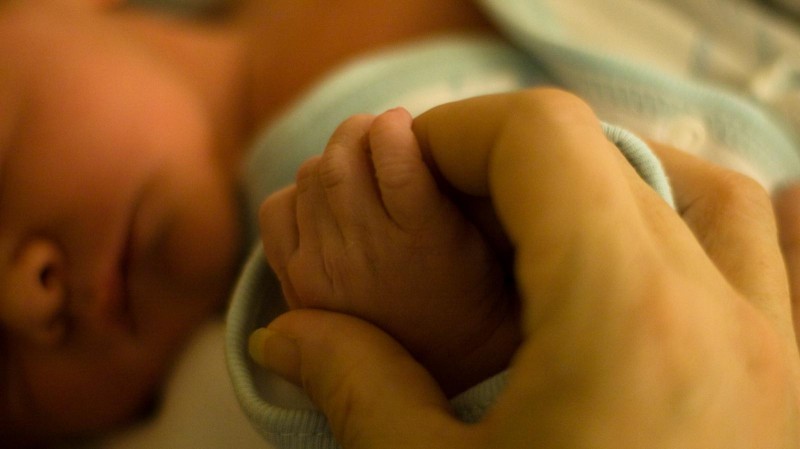 नाबालिग दुष्कर्म पीड़िता ने दिया नवजात को जन्म, दो आरोपियों के खिलाफ केस दर्ज